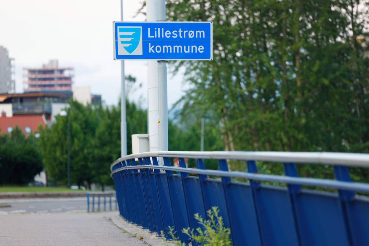 Un homme de 70 ans arrêté pour avoir tiré sur un camion de sel à Lillestrøm 4 Un homme de 70 ans arrêté pour avoir tiré sur un camion de sel à Lillestrøm - 3