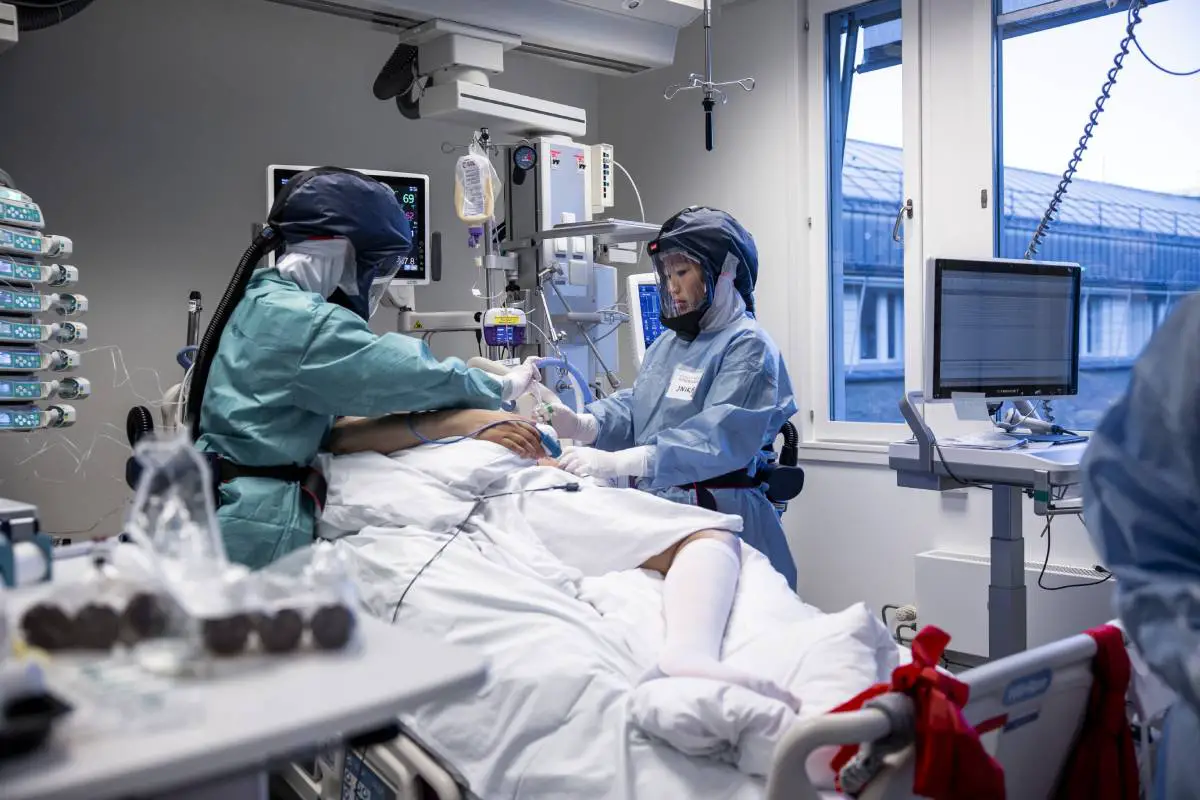 Mise à jour: 315 patients infectés par le coronavirus sont actuellement admis dans des hôpitaux en Norvège 4 Mise à jour: 315 patients infectés par le coronavirus sont actuellement admis dans des hôpitaux en Norvège - 3
