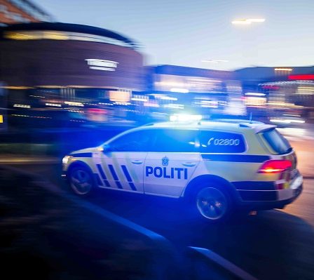 Un conflit de voisinage a pris fin par une descente de police armée 2 Un conflit de voisinage a pris fin par une descente de police armée - 1