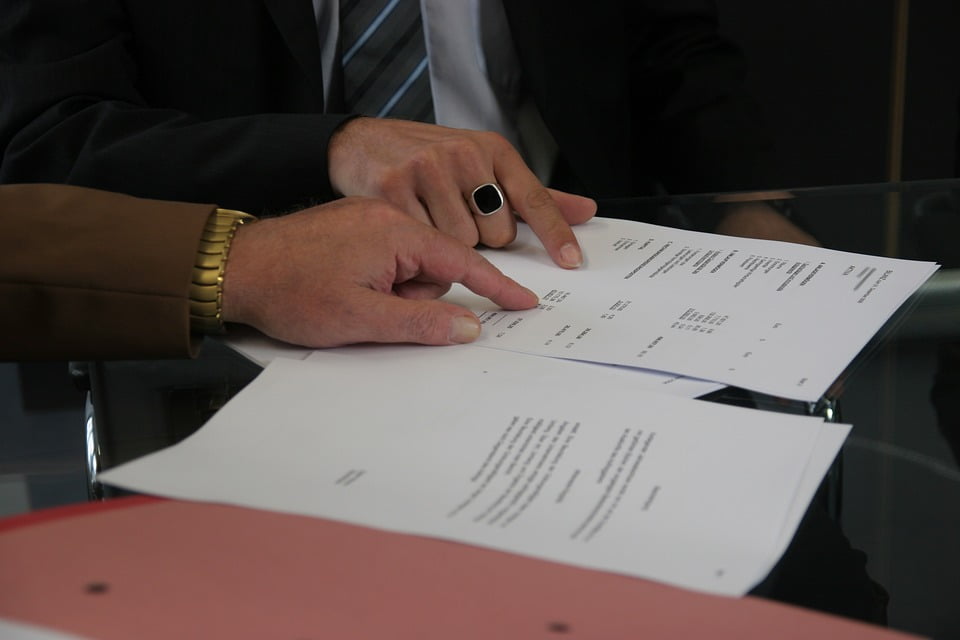 L'équipe de défense exaspérée par les erreurs d'interprétation dans les documents judiciaires 4 L'équipe de défense exaspérée par les erreurs d'interprétation dans les documents judiciaires - 3