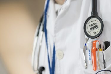 Les médecins se sentent obligés de pratiquer des avortements gémellaires tôt - 16