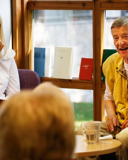 Le pionnier gay norvégien Kim Friele est décédé 29 Le pionnier gay norvégien Kim Friele est décédé - 28