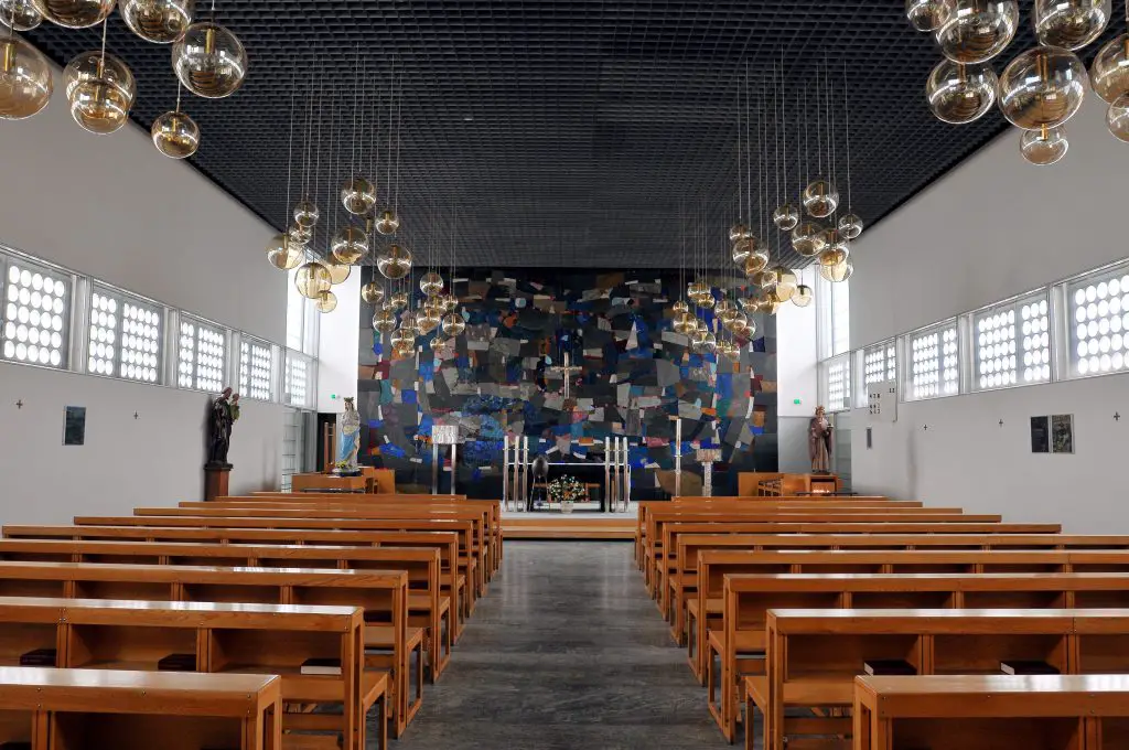 L'église craint pour l'avenir alors que tous les chiffres sont négatifs 4 L'église craint pour l'avenir alors que tous les chiffres sont négatifs - 3