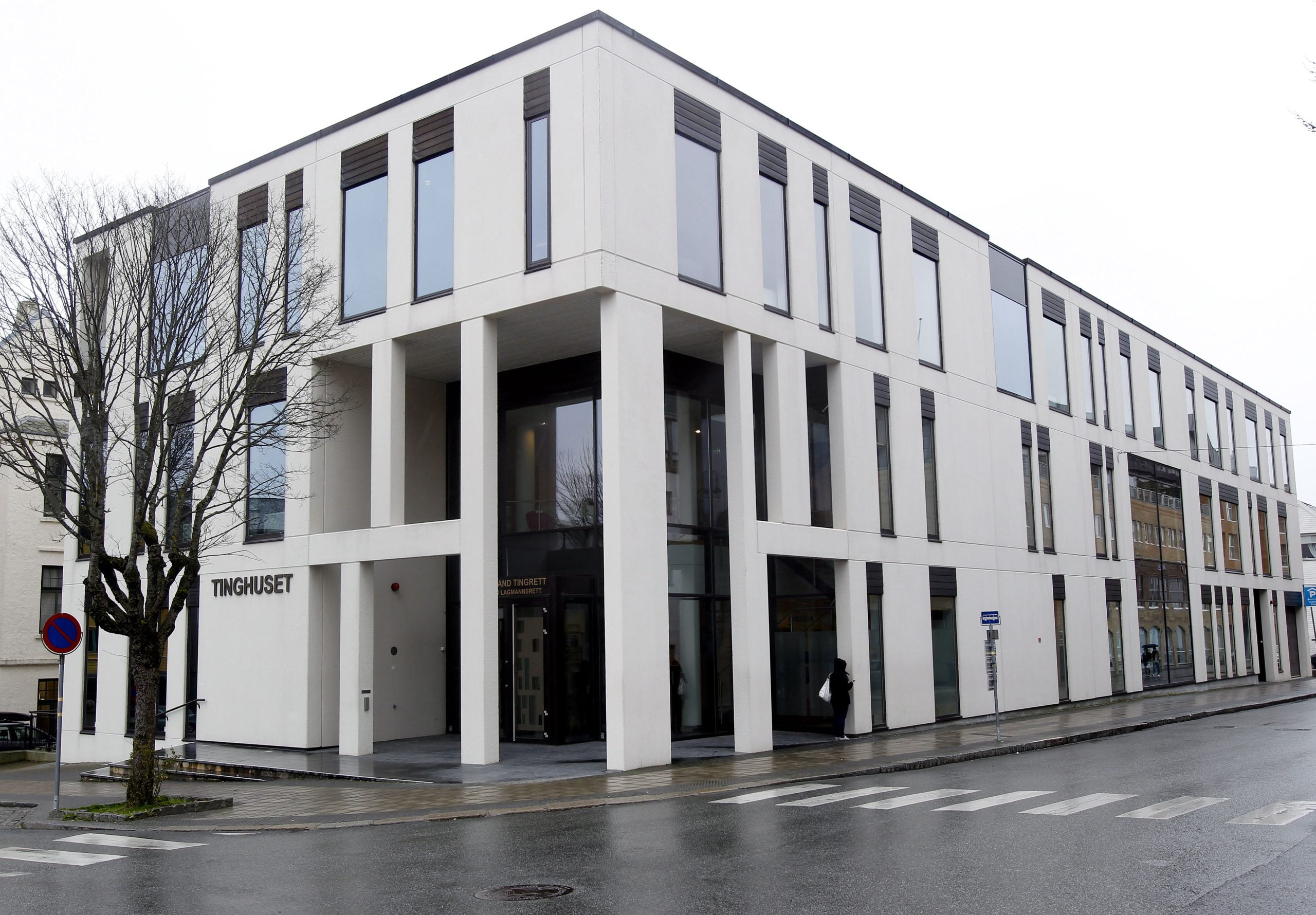 Un policier pourrait perdre son emploi après des allégations de sexe 4 Un policier pourrait perdre son emploi après des allégations de sexe - 3