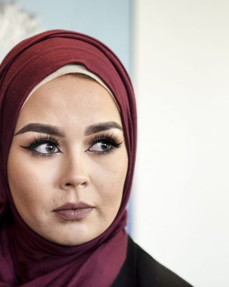 Bayan a traîné avec de fausses photos de nus du "groupe masculin" 17 Bayan a traîné avec de fausses photos de nus du "groupe masculin" - 16