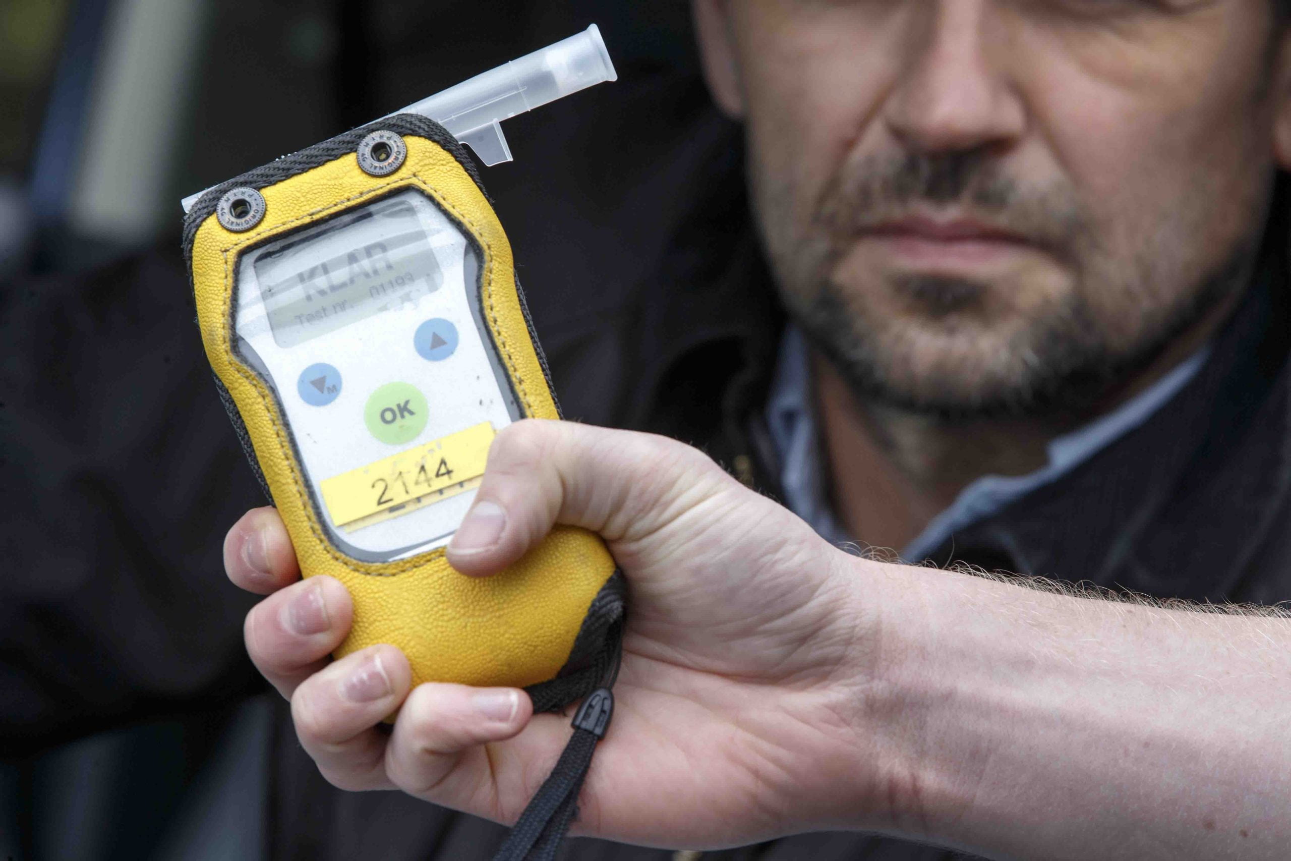 Conducteur ivre avec du carburant d'aviation Arrêté 4 Conducteur ivre avec du carburant d'aviation Arrêté - 3