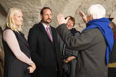 La princesse héritière visite la nouvelle et l'ancienne partie de la vieille ville d'Oslo - 20