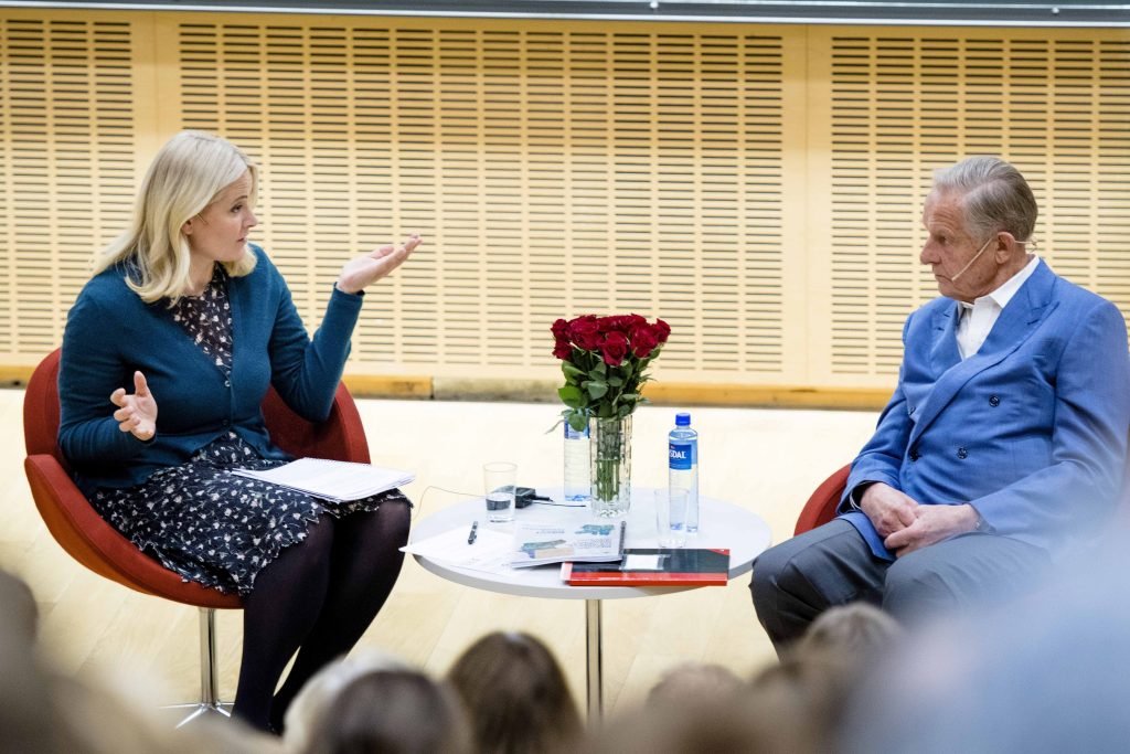 Mette-Marit discute de sa santé avec son idole 4 Mette-Marit discute de sa santé avec son idole - 3
