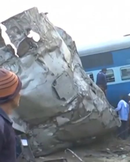 Le bilan des morts s'alourdit après un grave accident de train en Inde 5 Le bilan des morts s'alourdit après un grave accident de train en Inde - 4