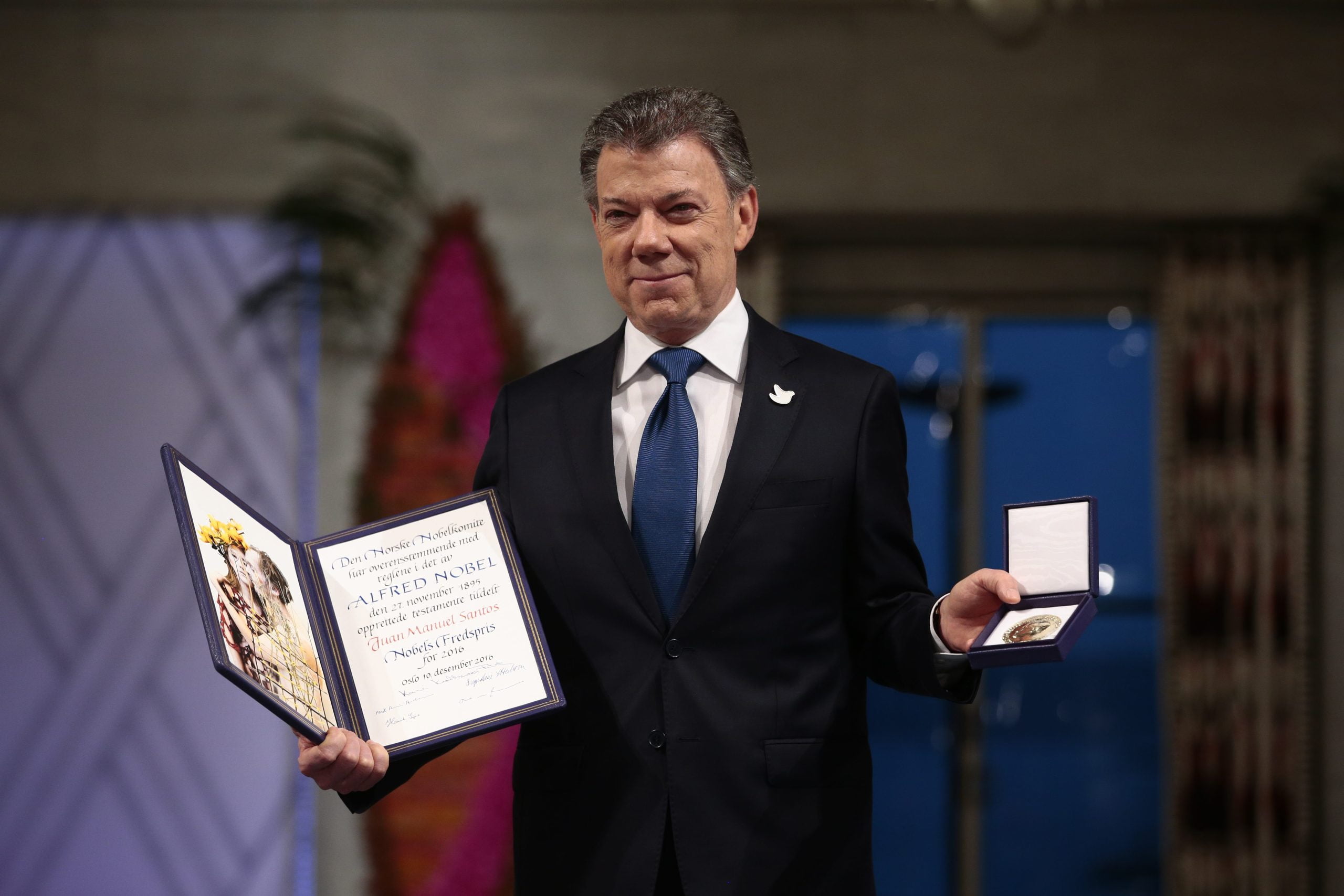 Santos : - La paix est le vrai prix 4 Santos : - La paix est le vrai prix - 3