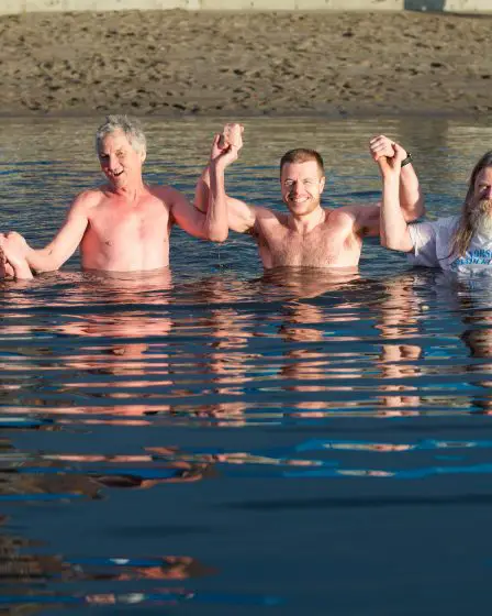 Commencer la nouvelle année avec une baignade glaciale 17 Commencer la nouvelle année avec une baignade glaciale - 16