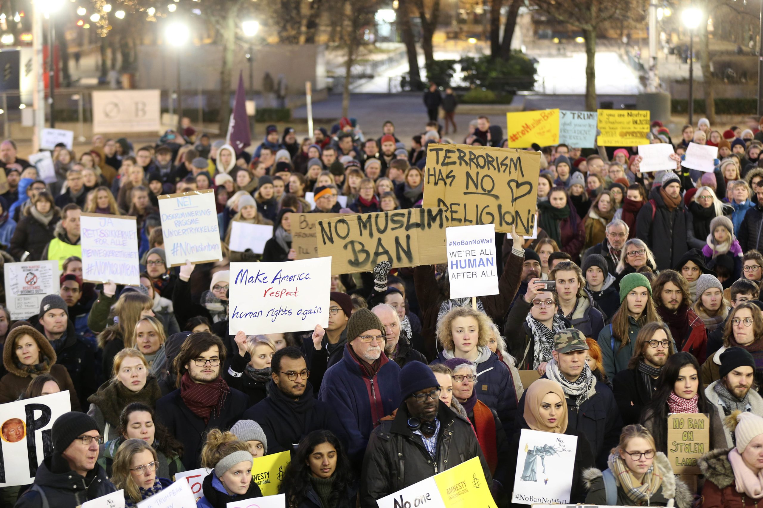 Manifestation spontanée contre Trump - Norway Today 4 Manifestation spontanée contre Trump - Norway Today - 3