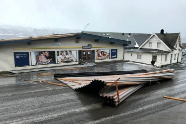 La tempête continue de faire rage dans le nord du pays - 16