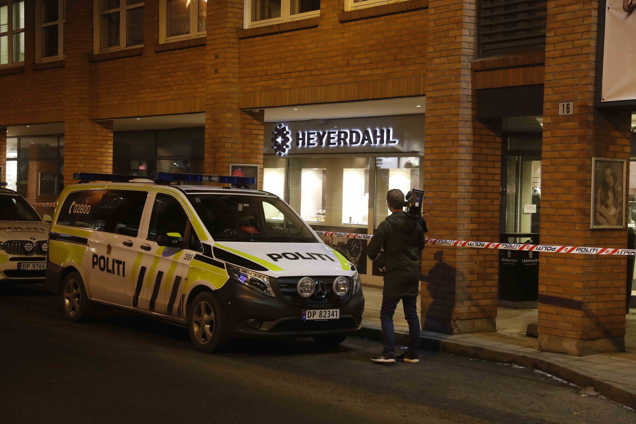 Vols à main armée de bijoutiers à Oslo 4 Vols à main armée de bijoutiers à Oslo - 3