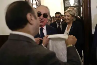 La réunion de la France Le Pen au Liban annulée après qu'elle ait refusé de porter le foulard - 20