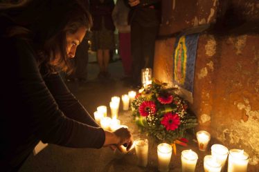 Country pleure la mort de 22 adolescents au Guatemala - 18