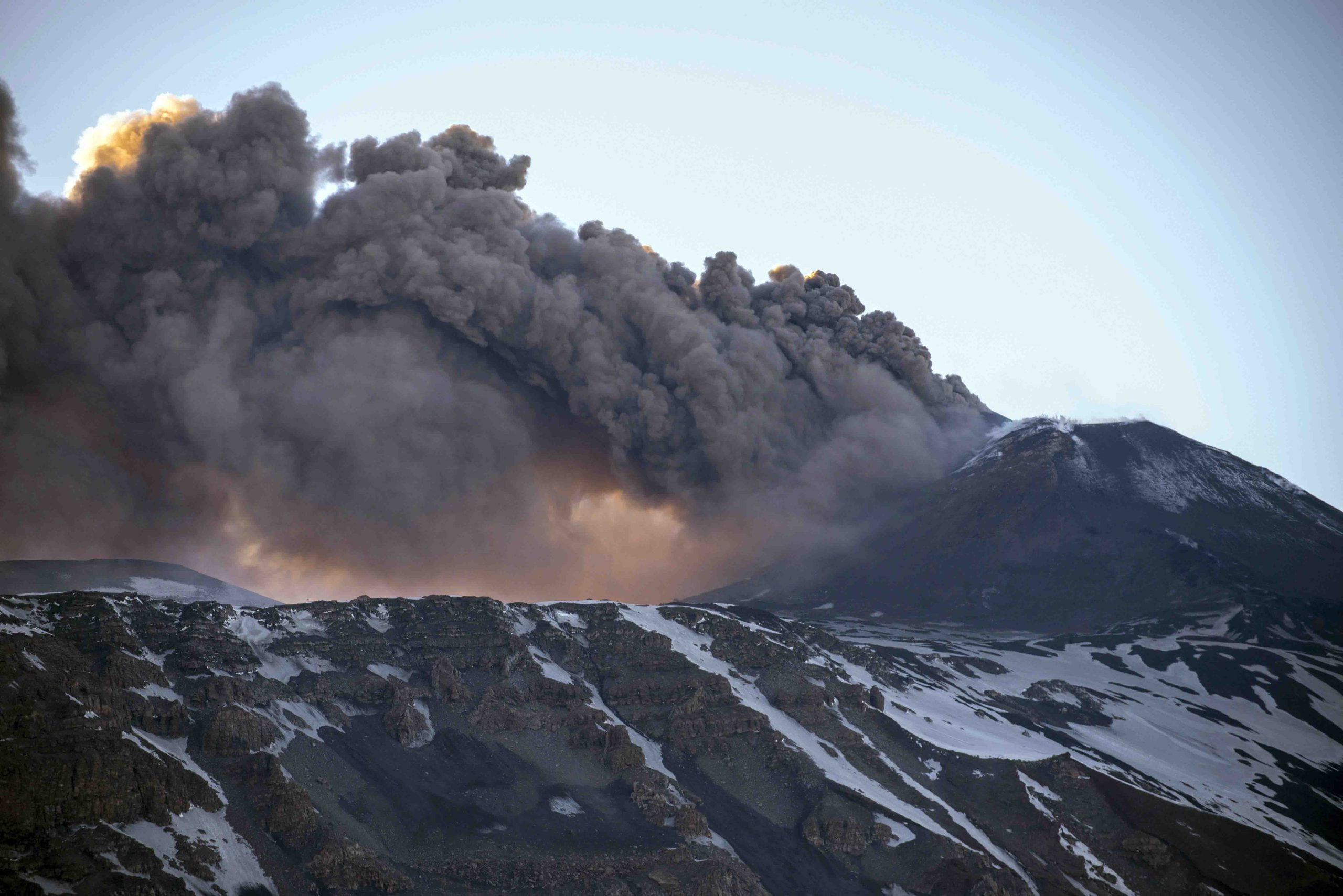 Aucun vol vers Catane après une éruption volcanique 4 Aucun vol vers Catane après une éruption volcanique - 3