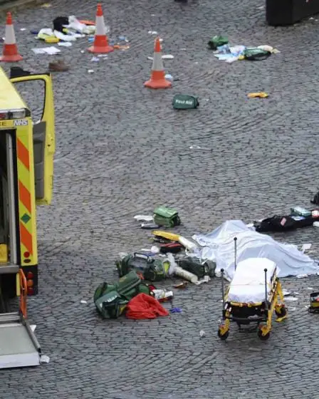 L'attentat de Londres fait la une des journaux britanniques 29 L'attentat de Londres fait la une des journaux britanniques - 28