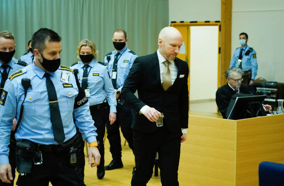 Audience en appel : le terroriste Breivik refuse d'assumer la responsabilité des tueries du 22 juillet - 3