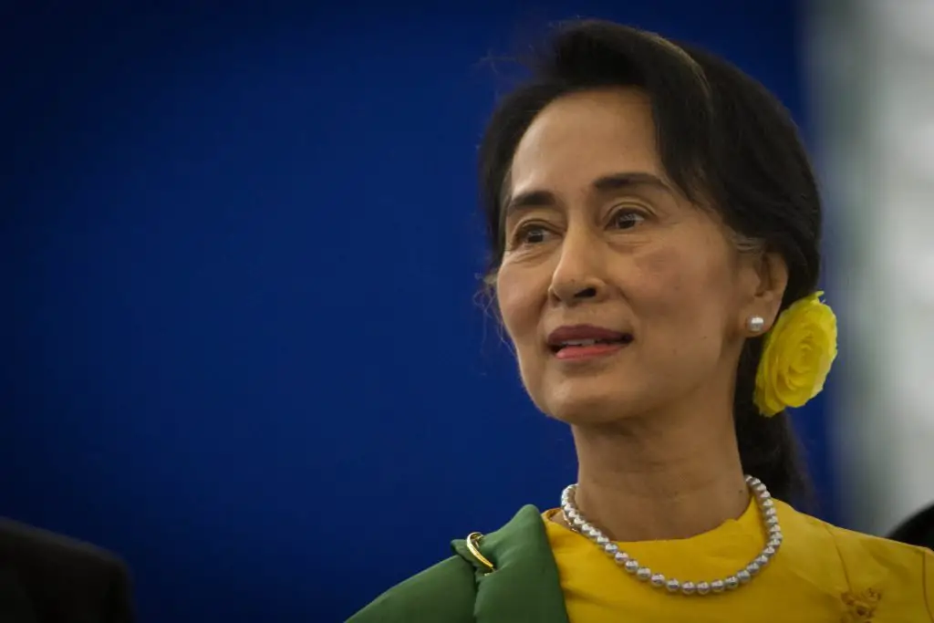 Bondevik en pourparlers avec Suu Kyi au Myanmar 4 Bondevik en pourparlers avec Suu Kyi au Myanmar - 3