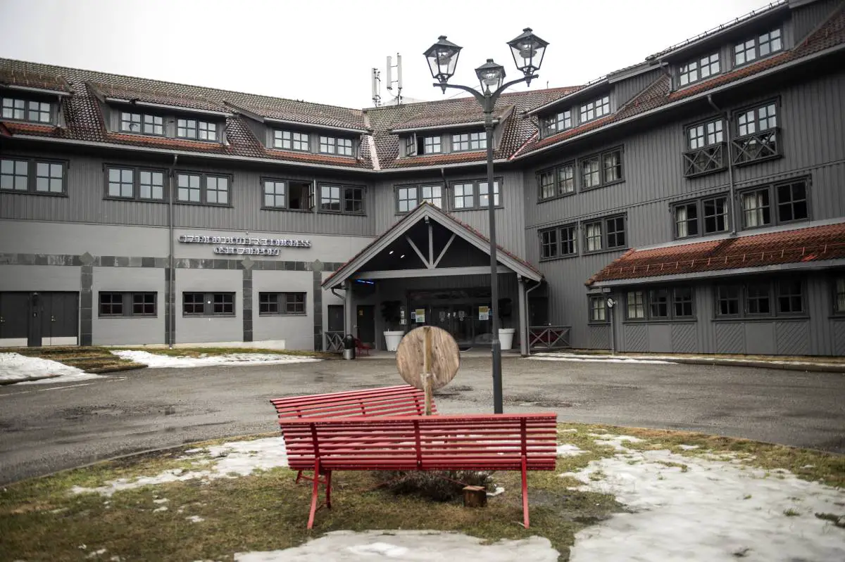 Un total de 118 000 personnes ont dû séjourner dans des hôtels de quarantaine en Norvège en 2021 4 Un total de 118 000 personnes ont dû séjourner dans des hôtels de quarantaine en Norvège en 2021 - 3