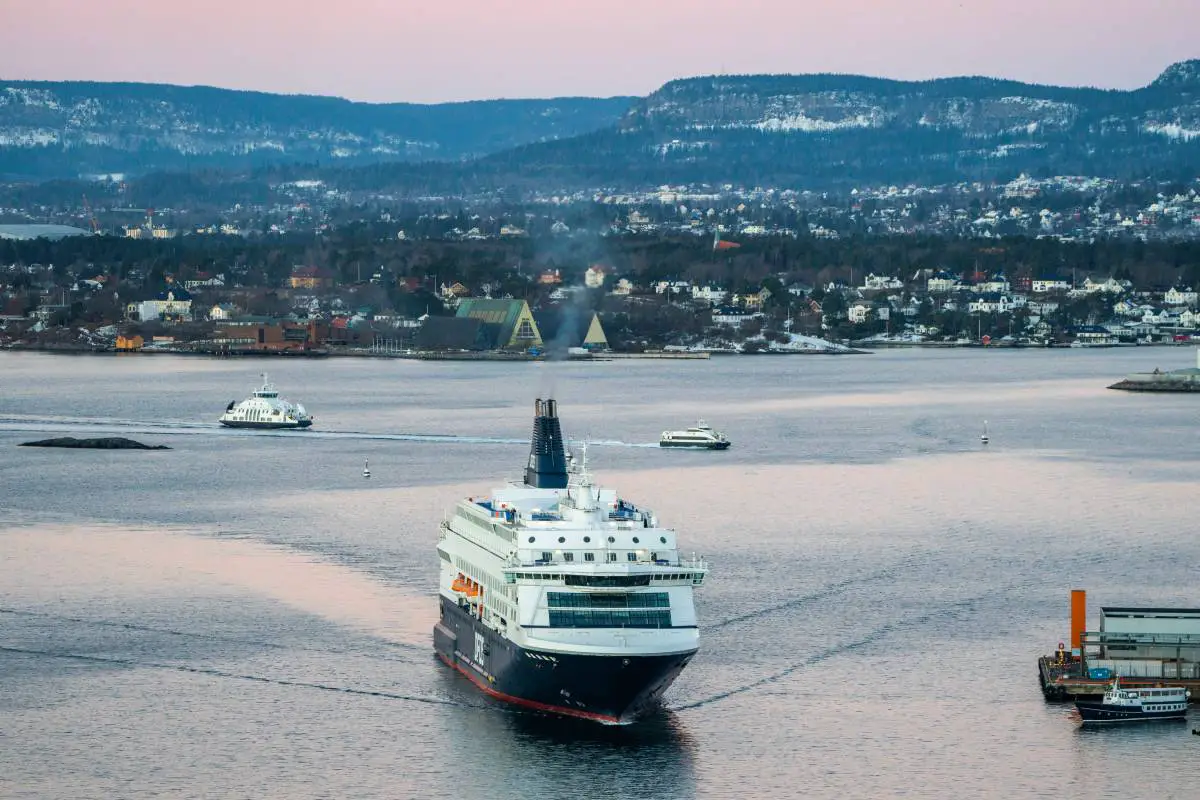 Oslo : les douaniers saisissent des articles de créateurs d'une valeur de près de 500 000 couronnes - 3