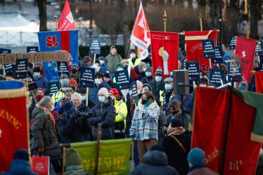 PHOTO : Manifestations contre les prix élevés de l'électricité organisées dans plusieurs villes norvégiennes - 18