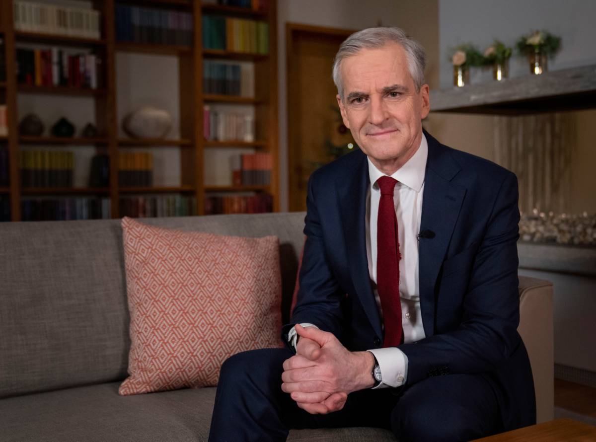 Discours du Nouvel An du PM Støre : « Faites-en une résolution du Nouvel An ; prenez le vaccin ! » 4 Discours du Nouvel An du PM Støre : « Faites-en une résolution du Nouvel An ; prenez le vaccin ! » - 3