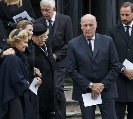 Le frère de la reine Sonja a été enterré 22 Le frère de la reine Sonja a été enterré - 21