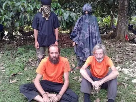 Les restes d'un Canadien tué retrouvés aux Philippines 4 Les restes d'un Canadien tué retrouvés aux Philippines - 3