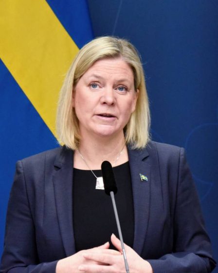 La Suède introduit le bureau à domicile et un certain nombre d'autres mesures d'infection - 27