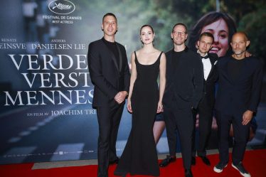 REVUE "Verdens verste menneske": Vous feriez mieux de croire le battage médiatique! - 28