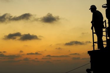 37 000 suppressions d'emplois en deux ans dans l'industrie pétrolière - 10