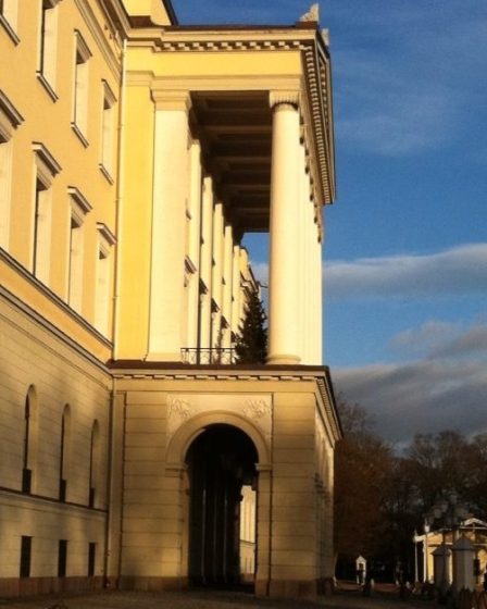 Un homme reconnu coupable de menaces contre la famille royale et le Premier ministre 29 Un homme reconnu coupable de menaces contre la famille royale et le Premier ministre - 28