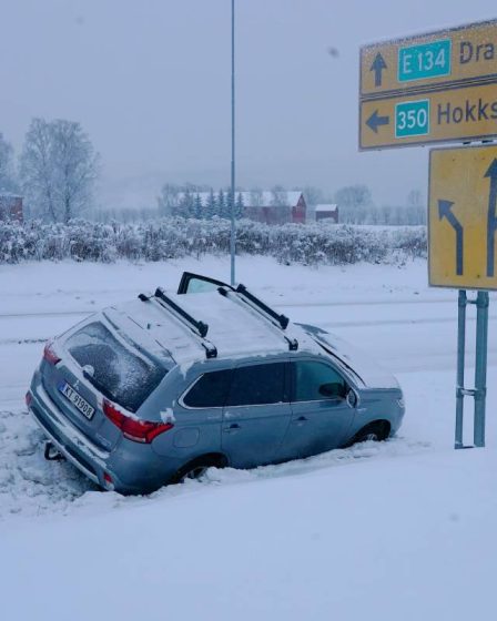 Cinq voitures impliquées dans un accident de la circulation à Oslo - une personne blessée - 26