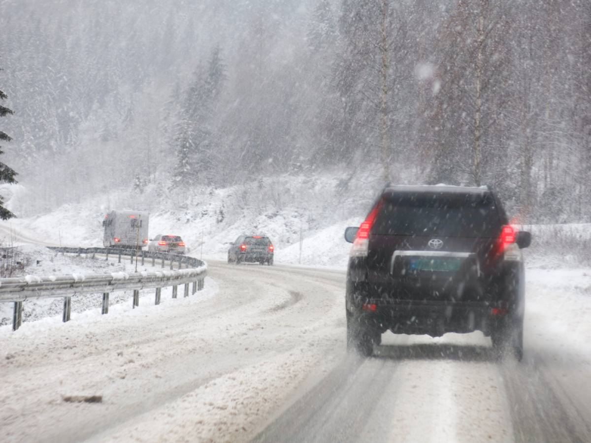 De fortes chutes de neige entraînent des problèmes de circulation dans l'est de la Norvège - 5