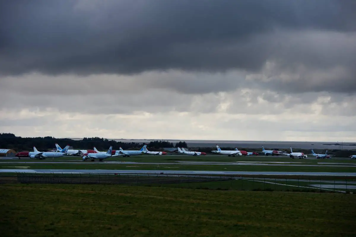 Le trafic aérien reprend aux aéroports de Flesland et de Sola - les passagers doivent s'attendre à des retards - 3