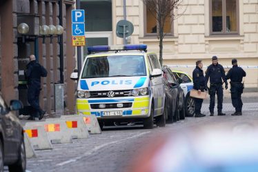 PHOTO : Suède : un enseignant et un élève poignardés à l'école - un adolescent arrêté - 18