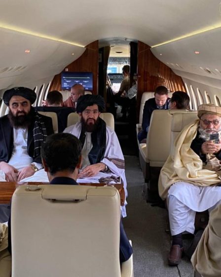 PHOTO : Une délégation talibane en route pour Oslo dans un avion privé affrété - 10