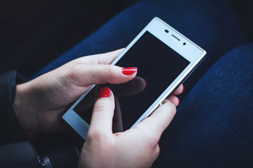 Les États-Unis interdisent le téléphone Samsung sur tous les avions 4 Les États-Unis interdisent le téléphone Samsung sur tous les avions - 3