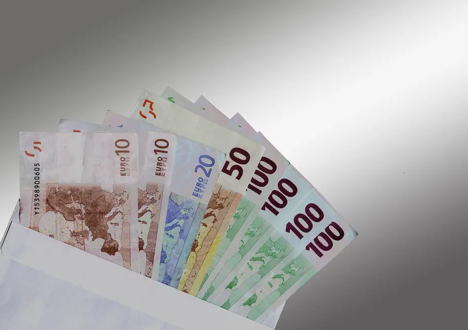 La police a payé un demi-million à un avocat pakistanais 4 La police a payé un demi-million à un avocat pakistanais - 3