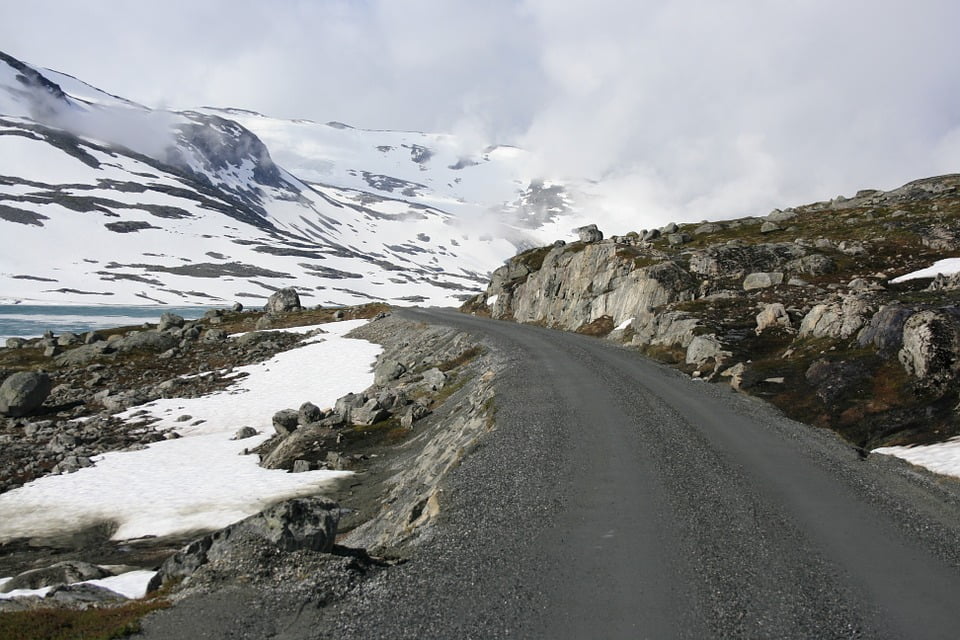 L'administration des routes adopte un réseau d'urgence sur les cols de montagne 4 L'administration des routes adopte un réseau d'urgence sur les cols de montagne - 3