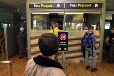Longue file d'attente d'une heure au contrôle des passeports à Gardermoen - 16
