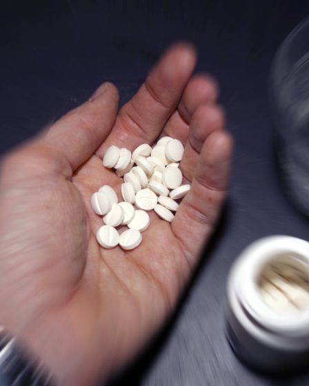 Un homme condamné pour contrebande de pilules de "valium" qui se sont avérées être des médicaments contre l'asthme 11 Un homme condamné pour contrebande de pilules de "valium" qui se sont avérées être des médicaments contre l'asthme - 10