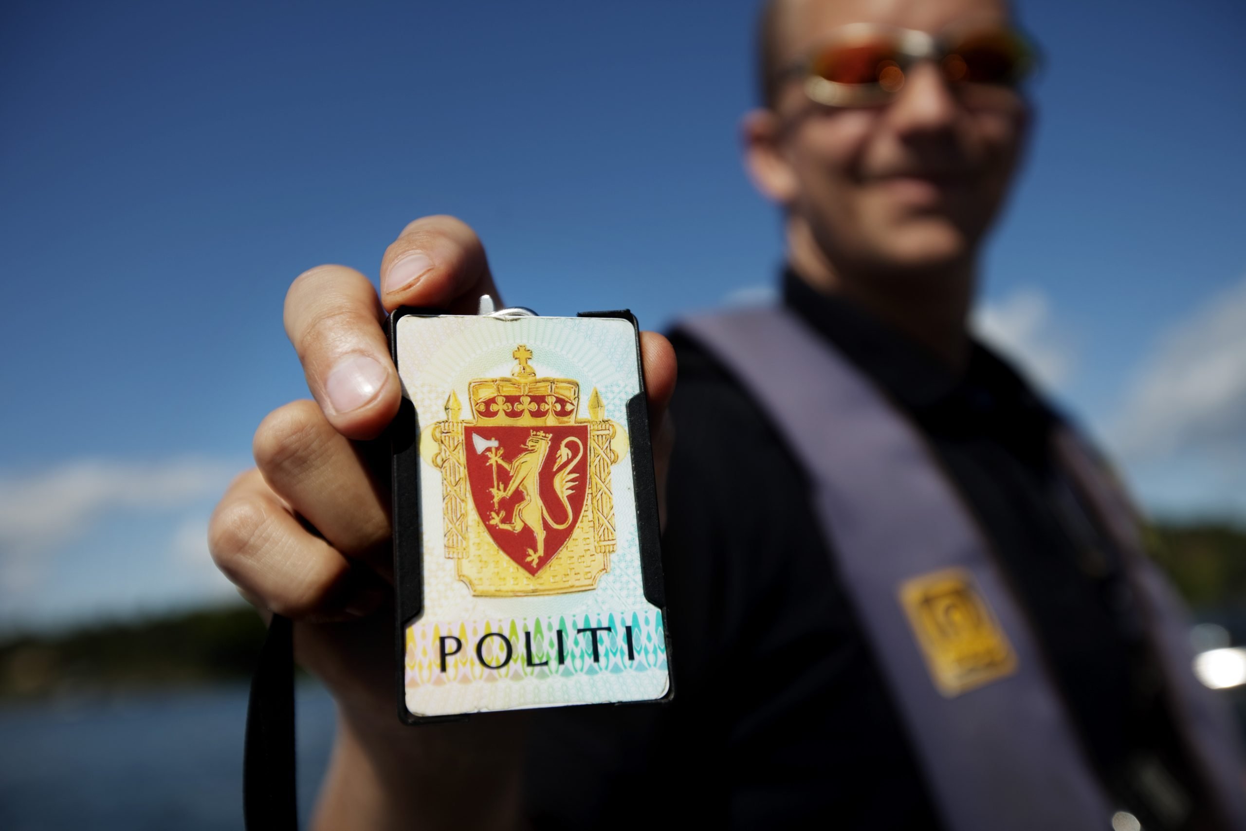 Policier qui a oublié son gilet de sauvetage - s'est condamné à une amende 4 Policier qui a oublié son gilet de sauvetage - s'est condamné à une amende - 3