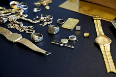 Bijoux pour 30 000 couronnes volés à un bijoutier - 18