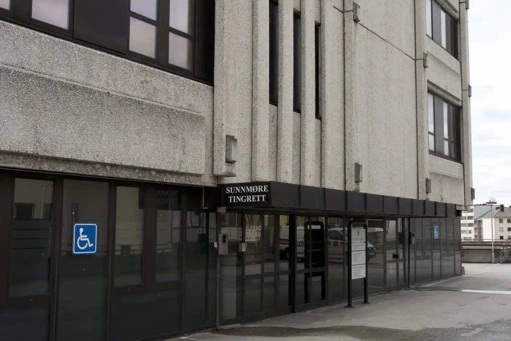 Trois hommes condamnés à des peines de prison pour fraude au poisson 4 Trois hommes condamnés à des peines de prison pour fraude au poisson - 3