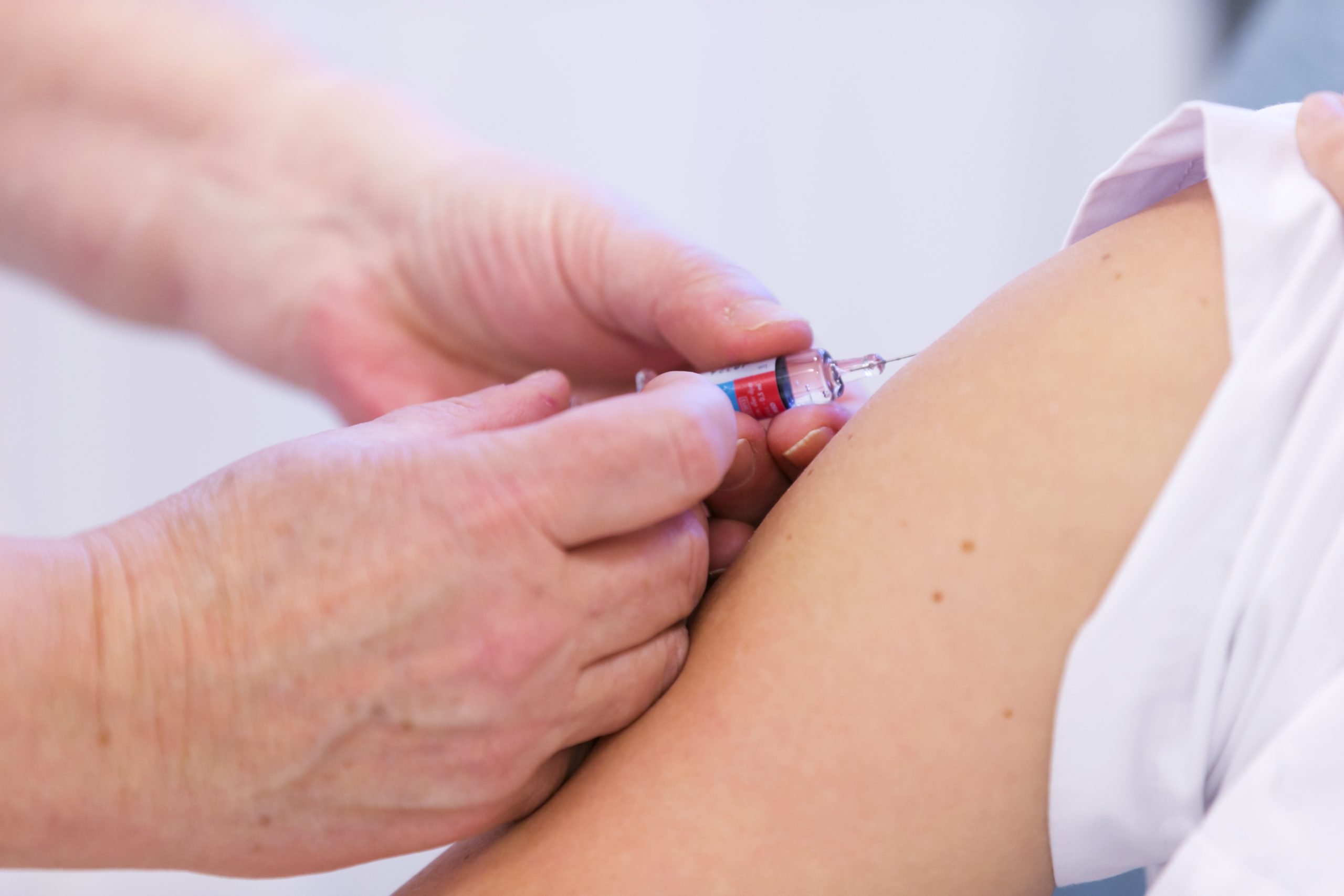Cet automne, les jeunes femmes se verront offrir le vaccin gratuit contre le VPH - 3