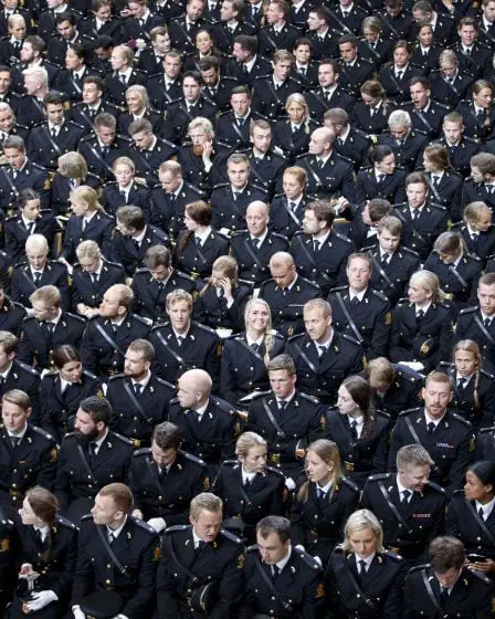 Le nombre d'employés dans la police augmente 5 Le nombre d'employés dans la police augmente - 4