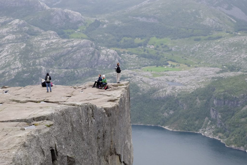 Pulpit Rock (Preikestolen) est fermé en raison des conditions météorologiques 4 Pulpit Rock (Preikestolen) est fermé en raison des conditions météorologiques - 3